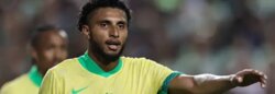 المنتخب البرازيل يؤجل انتقال ايدرسون الى اليونايتد