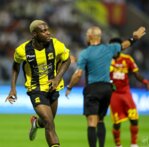 دوري روشن السعودي: الاتحاد يهزم القادسية بهدف دون رد