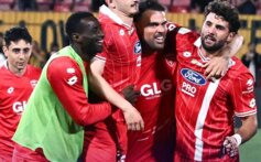 مونزا يعود لدوري الدرجة الأولى الإيطالية
