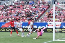 ودياً: كاين يقود انكلترا للفوز على نيوزيلندا وفوز عريض لاسكتلندا على بوليفيا