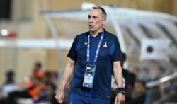 روبرتو مارتينيز يهدد استمرار دونيس مع المنتخب السعودي!