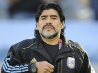 مارادونا يحذّر لاعبي التانغو من الخسارة في نهائي الكوبا