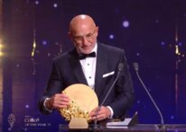 دي لا فوينتي يتوّج بجائزة أفضل مدرب في العالم لعام 2026