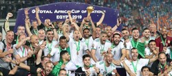 تموز: منتخب الجزائر زعيم أفريقيا، البرازيل بطلة كوبا اميركا، بطولة ويمبلدون من نصيب ديوكوفيتش ومعتوق إلى الأنصار